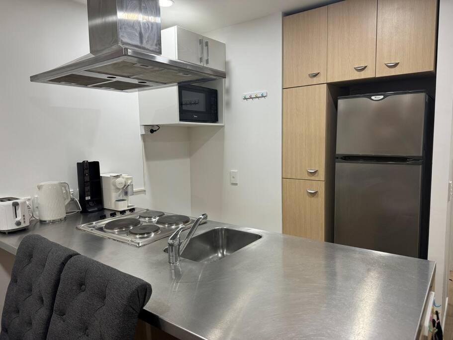 Stunning 3 Bd - 2 Bth City Apt - Pool & Carpark Auckland Exterior photo