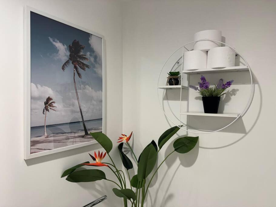Stunning 3 Bd - 2 Bth City Apt - Pool & Carpark Auckland Exterior photo